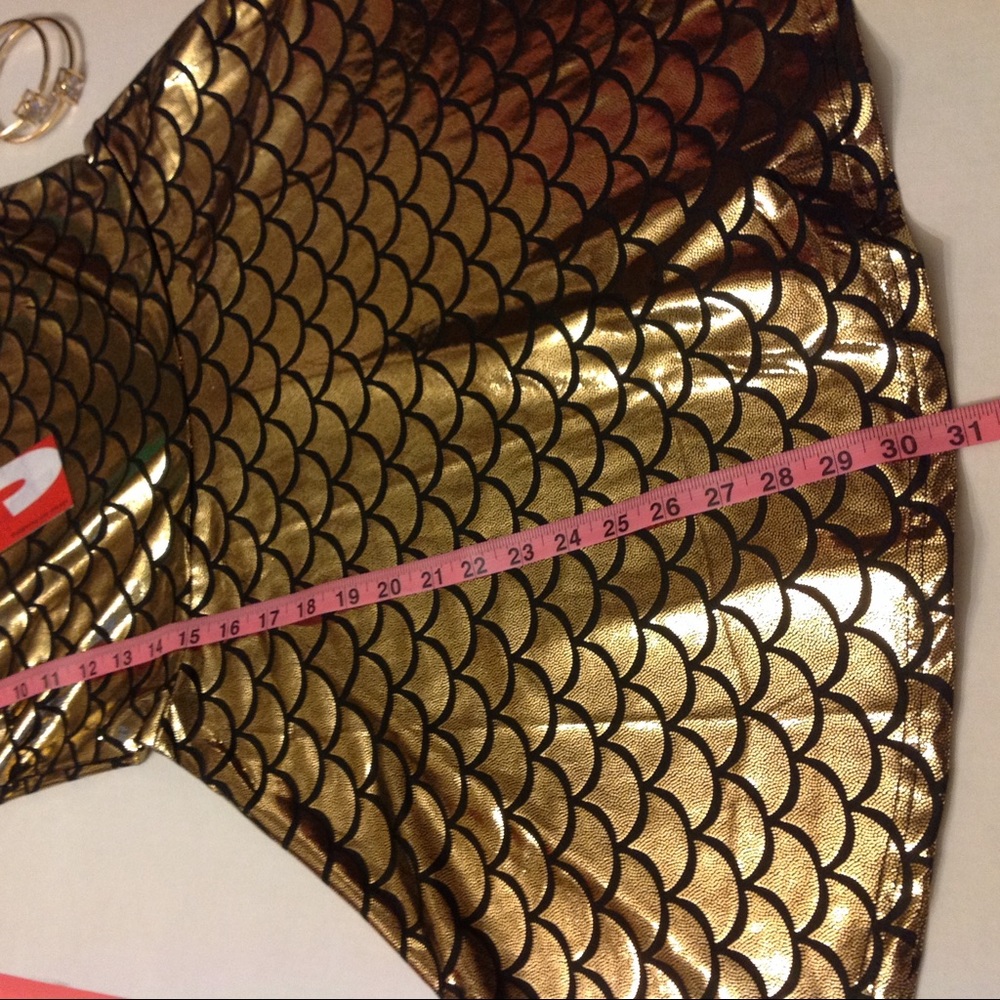HALLOWEEN COSPLAY FUN Gold Metallic Mermaid Dragon Scale A line Flirty Dress NWT - Picture 4 of 8